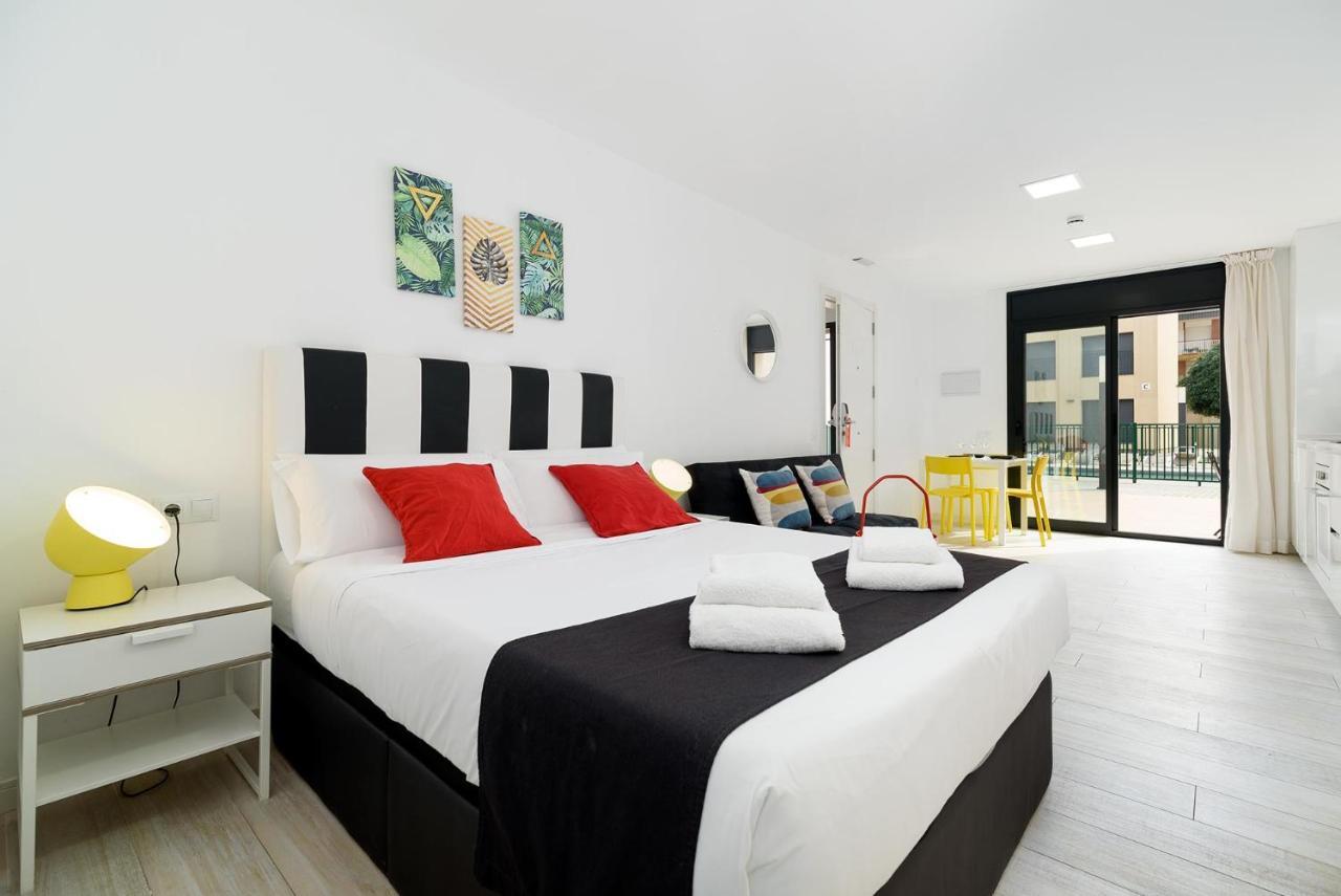 Castell Beach Aparthotel كاستيلديفيلس المظهر الخارجي الصورة