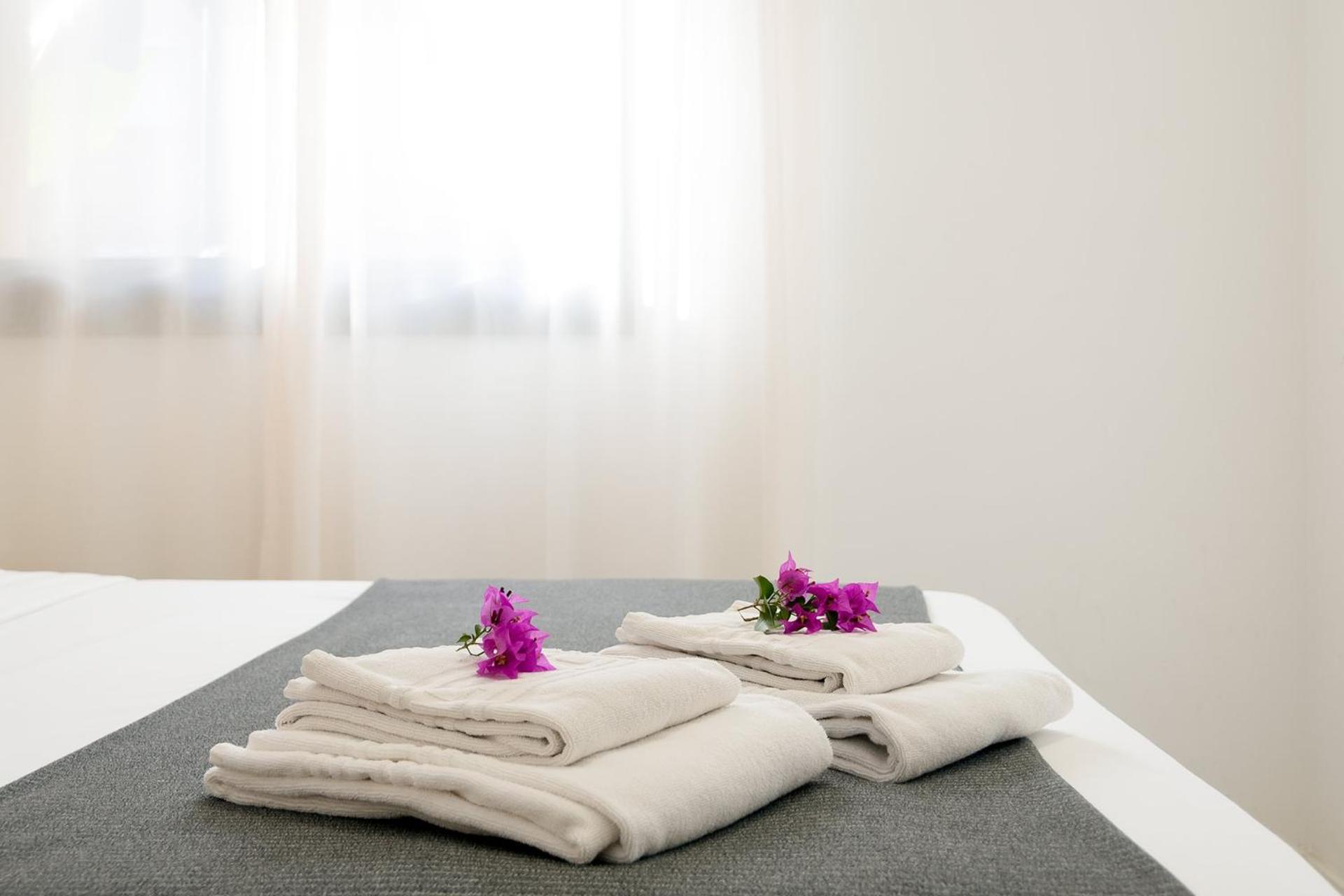 Castell Beach Aparthotel كاستيلديفيلس المظهر الخارجي الصورة